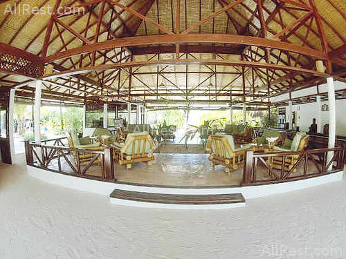 Angaga Island Resort 10